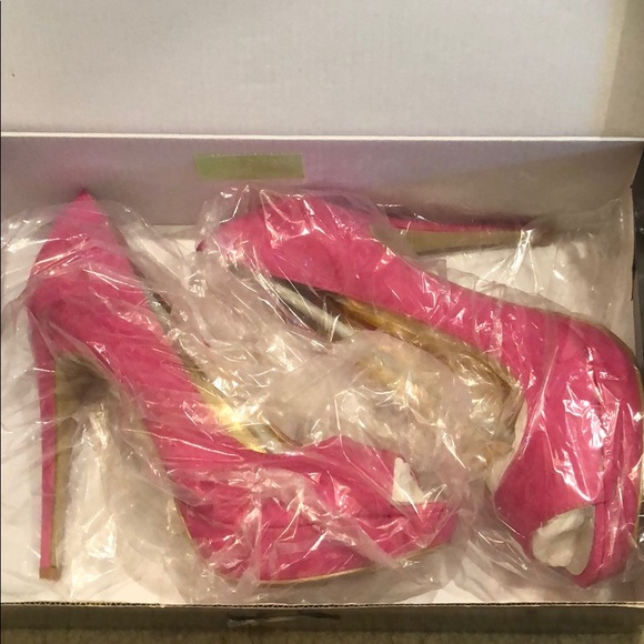 NIB Express heels - Picture 4 of 6